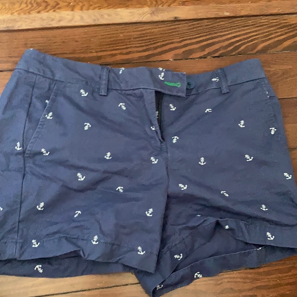 Tommy Hilfiger navy shorts with white anchors